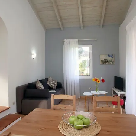 بيت للعطل Pamar Village Frínion