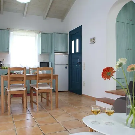 Hébergement de vacances Pamar Village Frínion